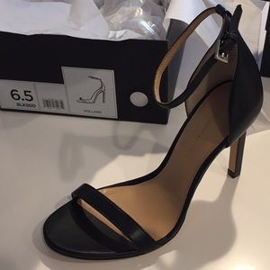 Banana Republic Holland Strappy Heel Black NIB